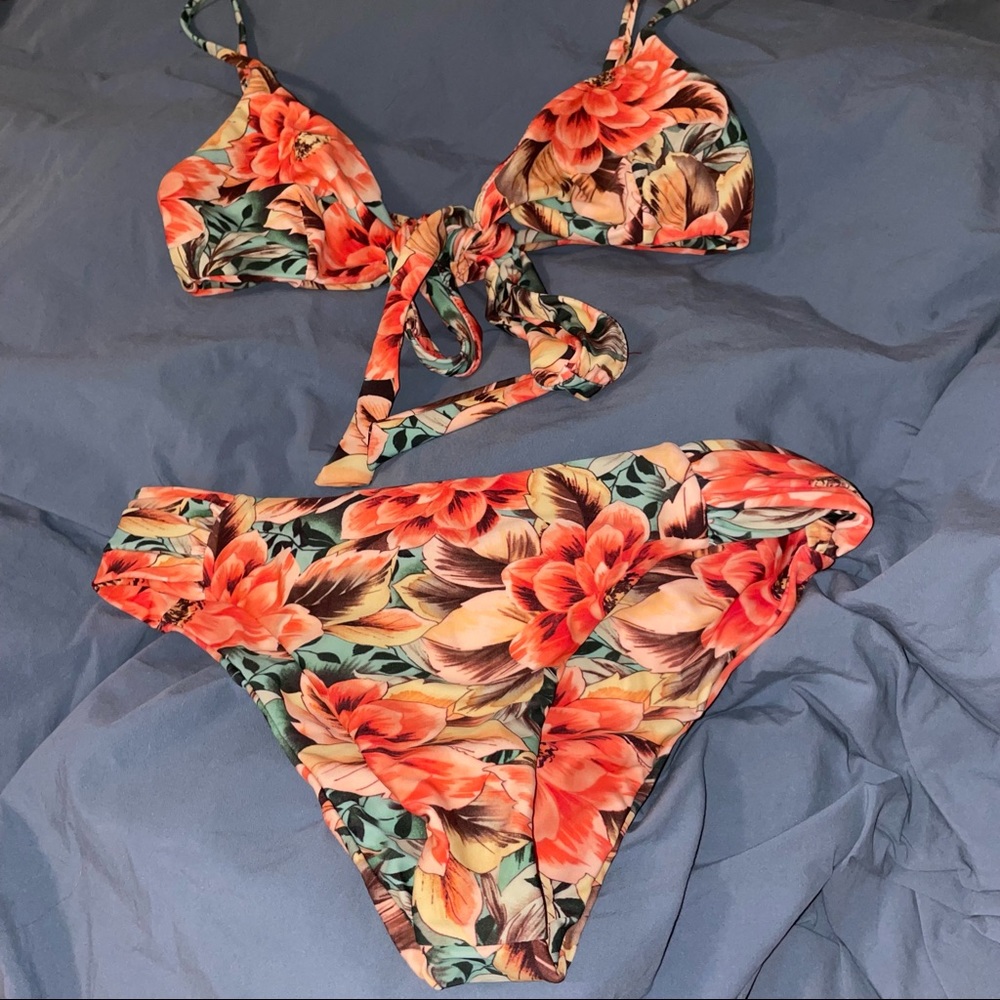 Show Me Your Mumu bikini set